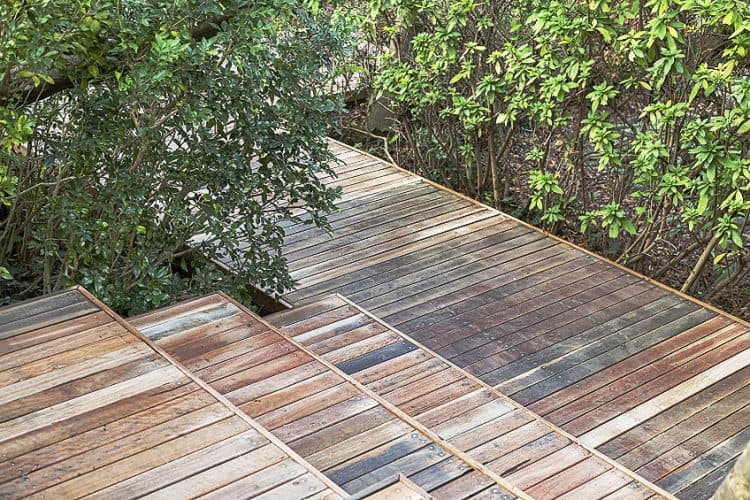 how-to-clean-and-seal-composite-decking-saversystems-cleaning-trex