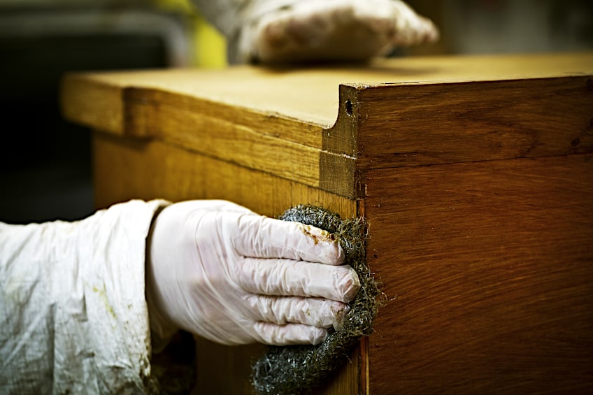 Prepare Wood for Primer with Steel-wool