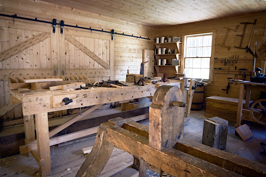 Traditional Workbenches for Woodwork