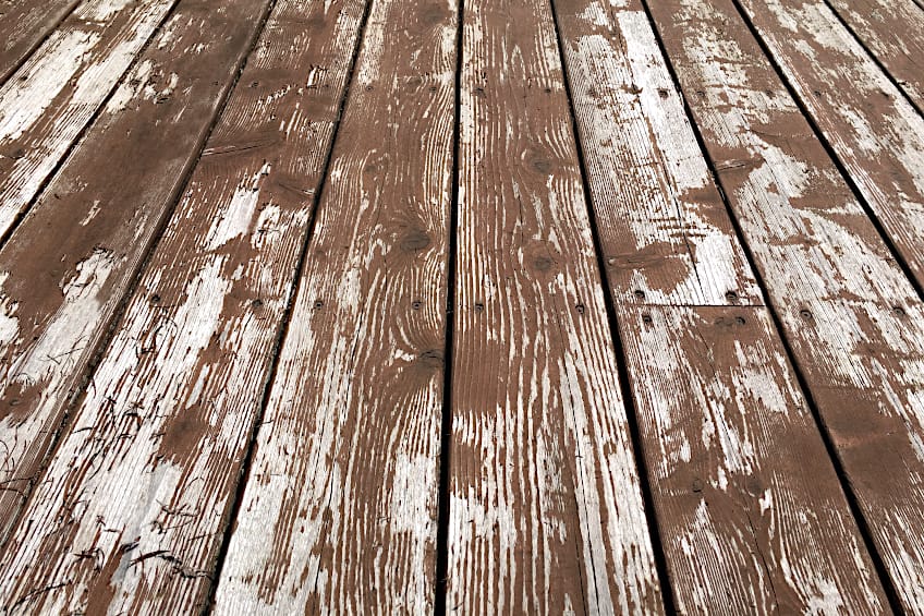 Durability of Water vs. Oil-Based Stain