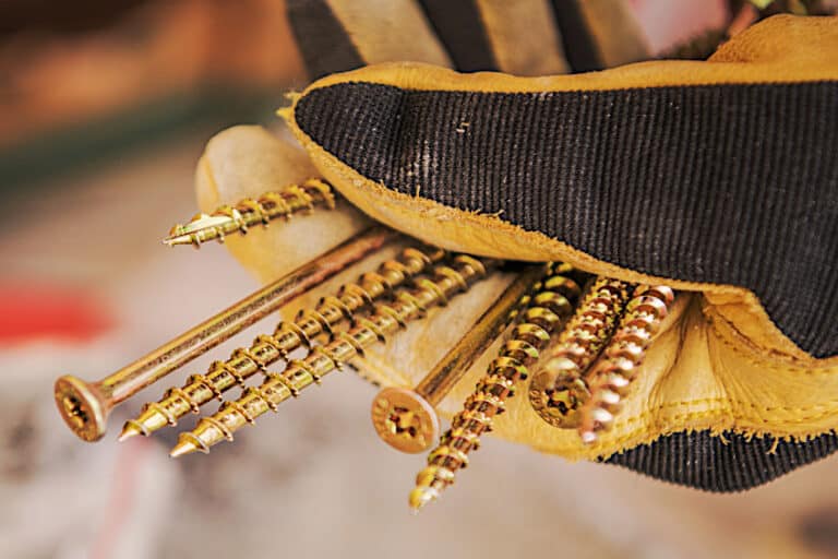 How to Drill Screws into Wood Tips to Keep Wood from Splitting