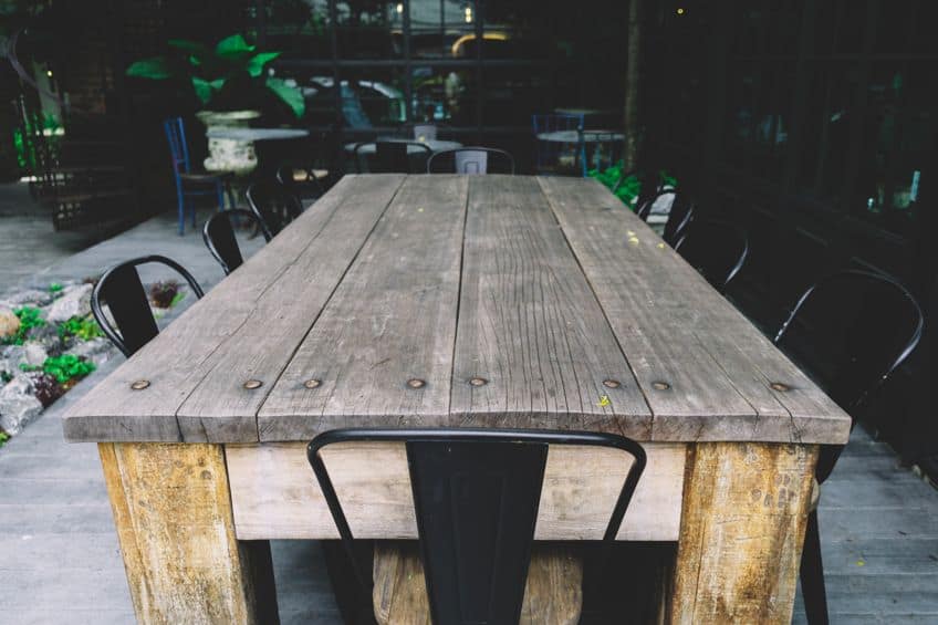 When to Protect Wooden Tables